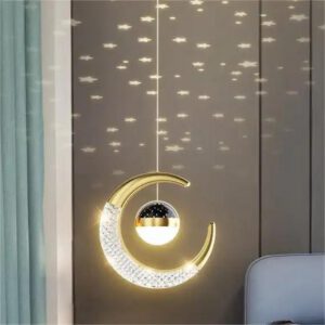 Applique lune LED dorée effet étoilé