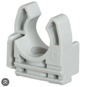 Collier de fixation pour tube PVC