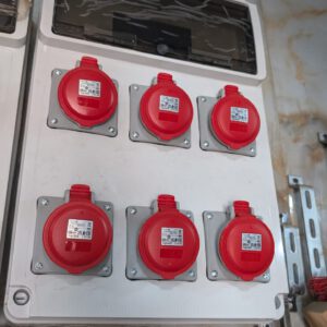 Coffret de distribution industriel 6 prises CEE