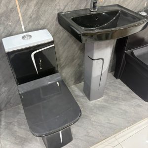 Ensemble WC et lavabo noir